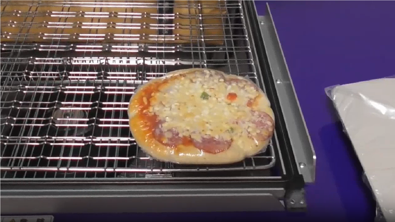 【食品】冷凍ピザ